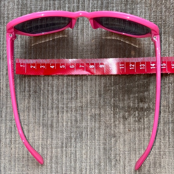 Children’s Place Sunglasses - Picture 6 of 7